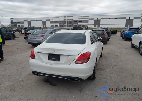 2018 Mercedes-Benz C 300 from USA, damaged, VIN 55SWF4JB4JU267885